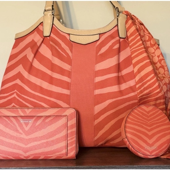 COACH Signature Devin Zebra Print Orange Coral Tote F24022 & Wallet/coin/scarf! - Picture 2 of 16